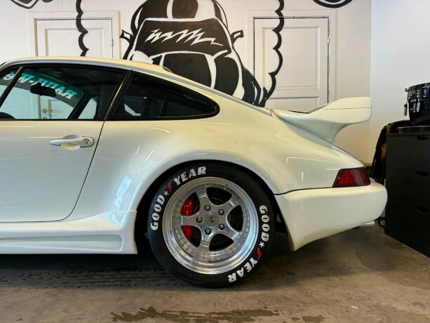 porsche-911-bensin-1976-big-5