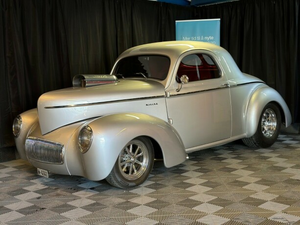 andre-andre-bensin-1937-big-0
