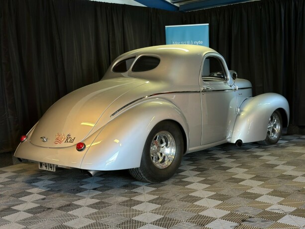 andre-andre-bensin-1937-big-12