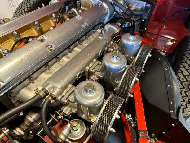 jaguar-e-type-bensin-1967-big-44