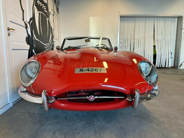 jaguar-e-type-bensin-1967-big-3