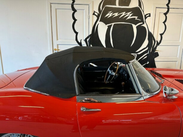 jaguar-e-type-bensin-1967-big-37