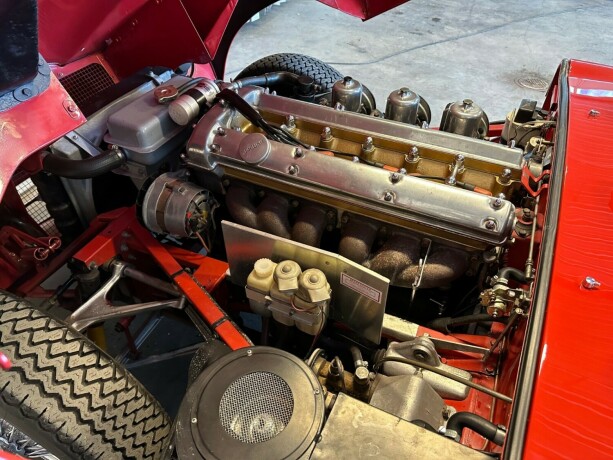 jaguar-e-type-bensin-1967-big-39