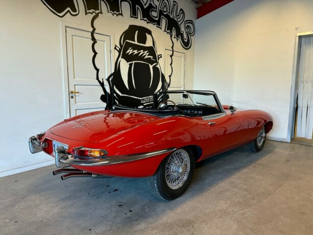 jaguar-e-type-bensin-1967-big-8