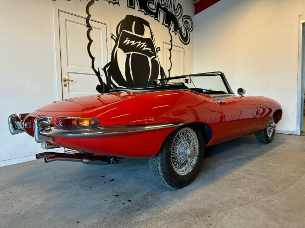 jaguar-e-type-bensin-1967-big-9