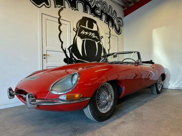 jaguar-e-type-bensin-1967-big-1