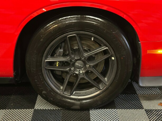 dodge-challenger-bensin-2024-big-6