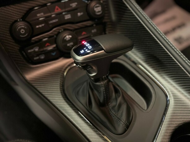 dodge-challenger-bensin-2024-big-35