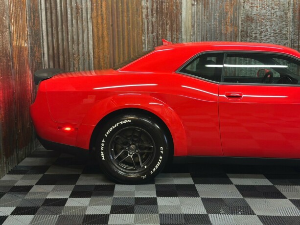 dodge-challenger-bensin-2024-big-4