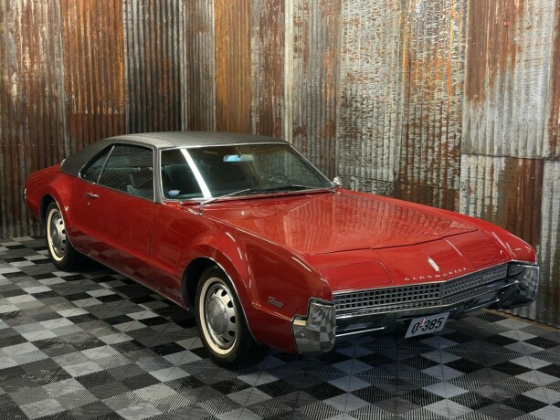 oldsmobile-andre-bensin-1967-big-1