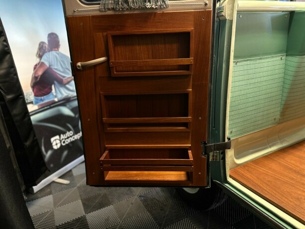 volkswagen-t1-bensin-1962-big-54