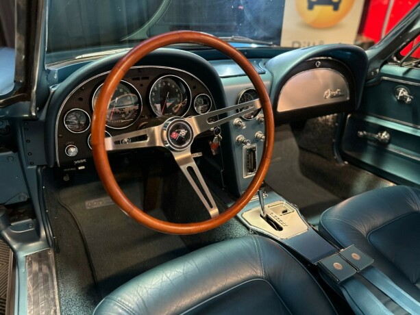 chevrolet-corvette-bensin-1965-big-35