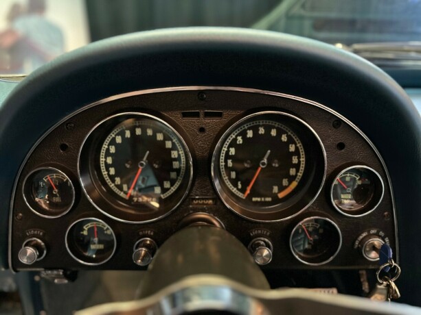 chevrolet-corvette-bensin-1965-big-39