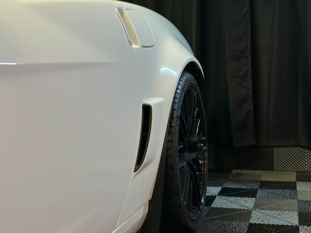 chevrolet-corvette-bensin-2010-big-14