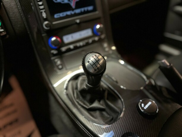 chevrolet-corvette-bensin-2010-big-53