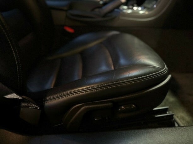chevrolet-corvette-bensin-2010-big-34