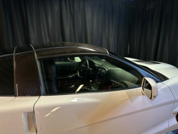 chevrolet-corvette-bensin-2010-big-28