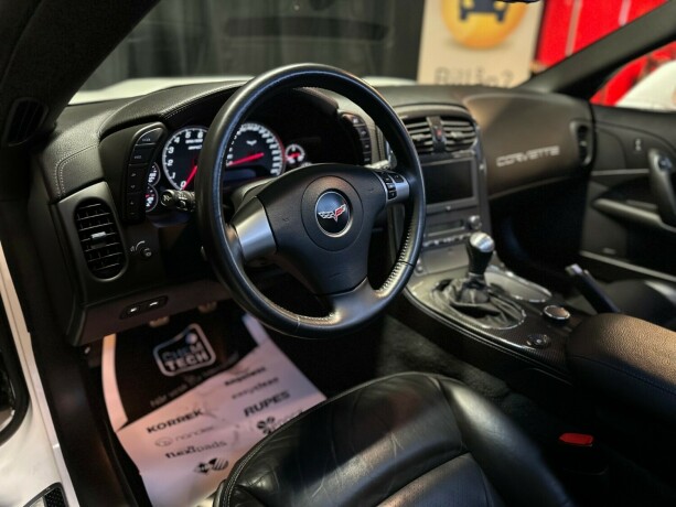 chevrolet-corvette-bensin-2010-big-45
