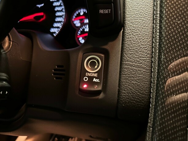 chevrolet-corvette-bensin-2010-big-59