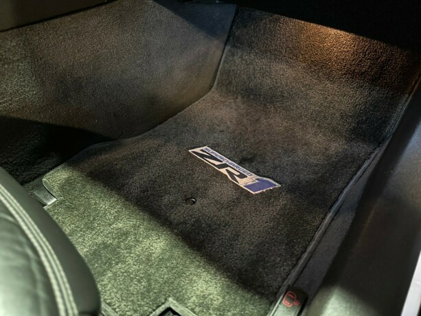 chevrolet-corvette-bensin-2010-big-41