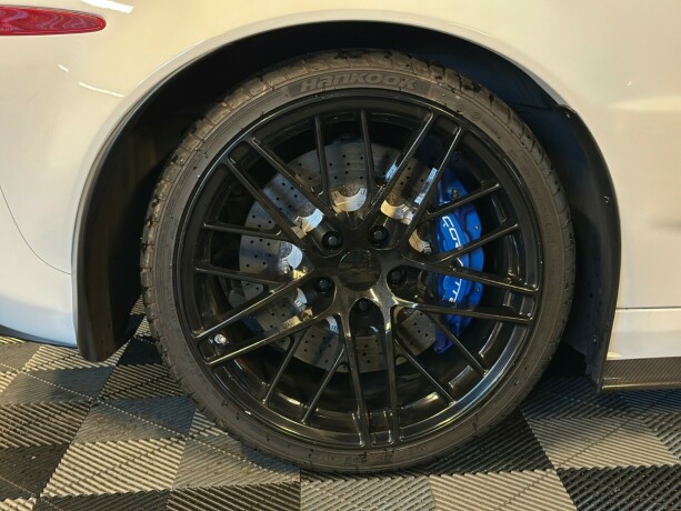 chevrolet-corvette-bensin-2010-big-31