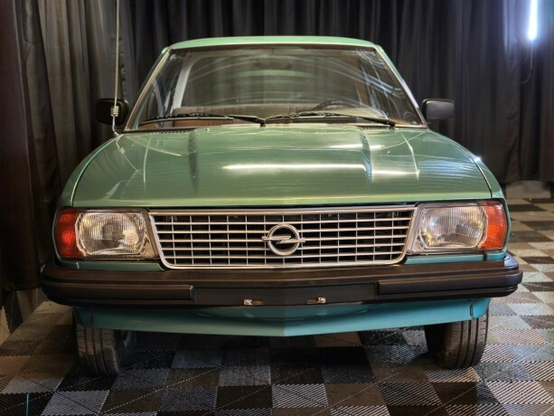 opel-ascona-bensin-1980-big-3