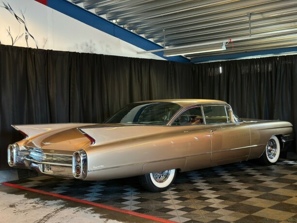 cadillac-deville-bensin-1960-big-15