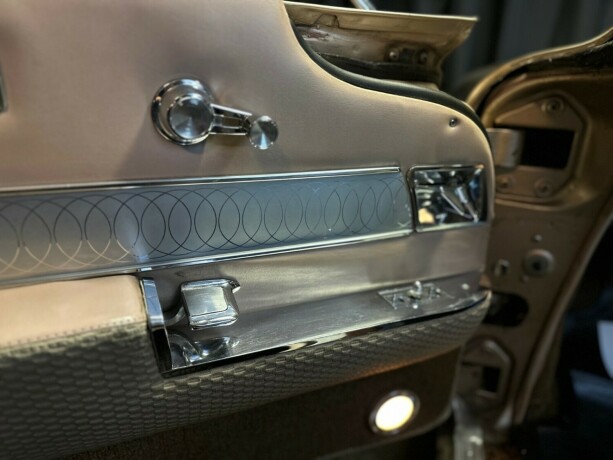 cadillac-deville-bensin-1960-big-41