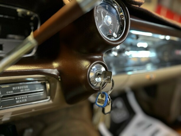 cadillac-deville-bensin-1960-big-47