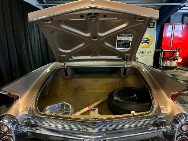 cadillac-deville-bensin-1960-big-56