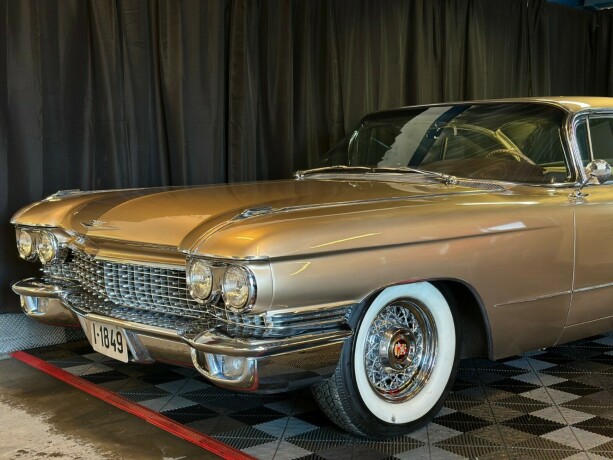 cadillac-deville-bensin-1960-big-4