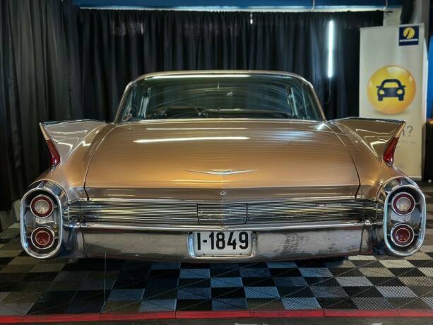 cadillac-deville-bensin-1960-big-16