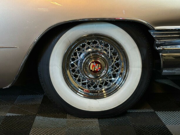cadillac-deville-bensin-1960-big-21