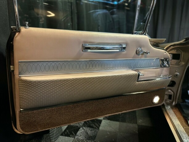 cadillac-deville-bensin-1960-big-40