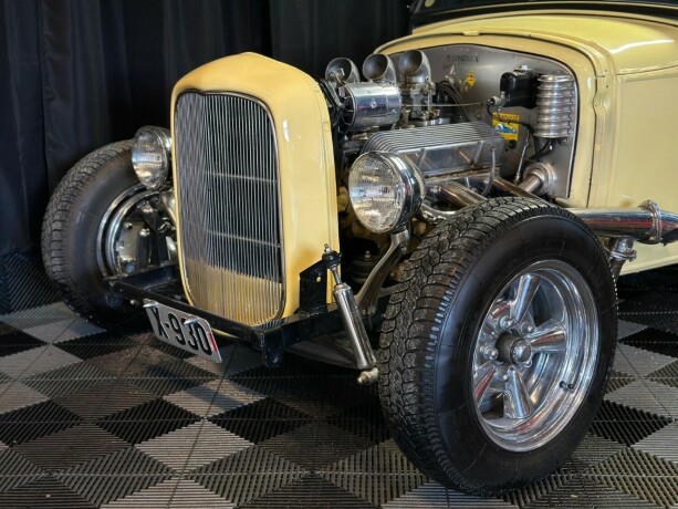 ford-v8-bensin-1930-big-3