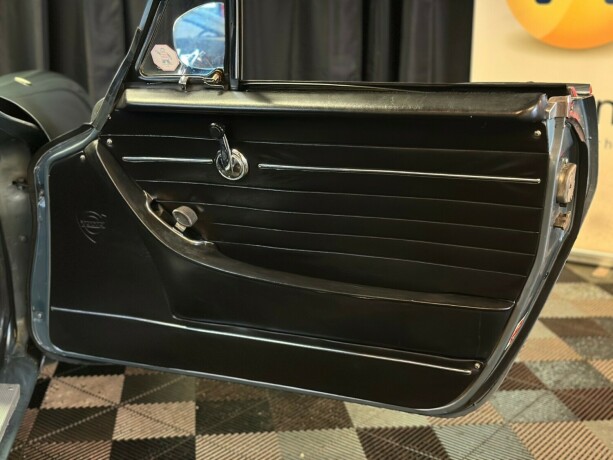volvo-p1800-bensin-1970-big-26