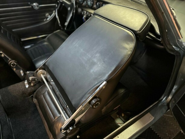 volvo-p1800-bensin-1970-big-41