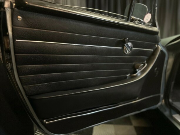 volvo-p1800-bensin-1970-big-31