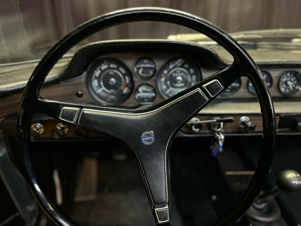 volvo-p1800-bensin-1970-big-34