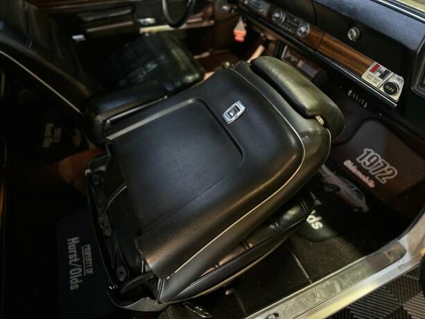 oldsmobile-cutlass-bensin-1972-big-44