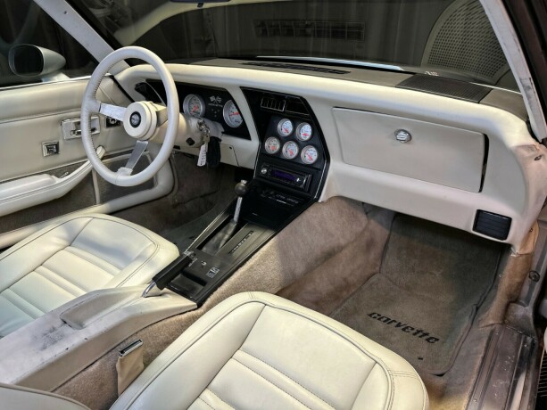 chevrolet-corvette-bensin-1978-big-22