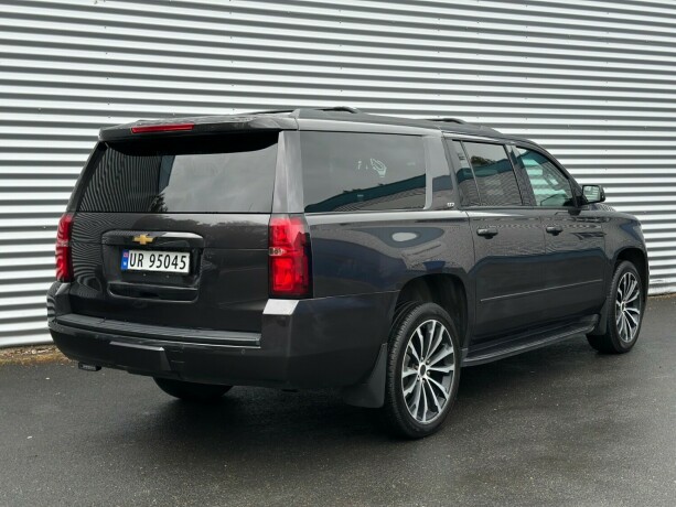 chevrolet-suburban-bensin-2016-big-10