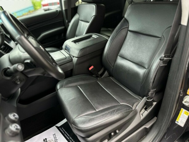 chevrolet-suburban-bensin-2016-big-27
