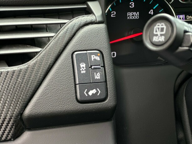 chevrolet-suburban-bensin-2016-big-34