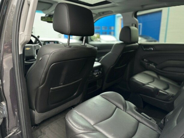 chevrolet-suburban-bensin-2016-big-54