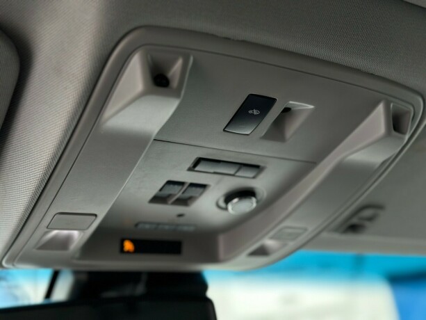 chevrolet-suburban-bensin-2016-big-43