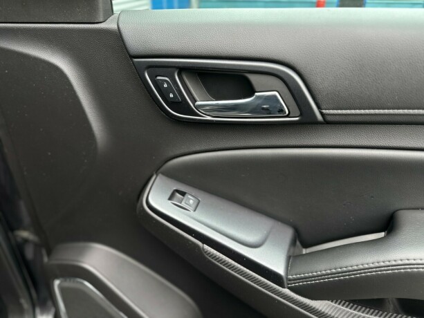 chevrolet-suburban-bensin-2016-big-25