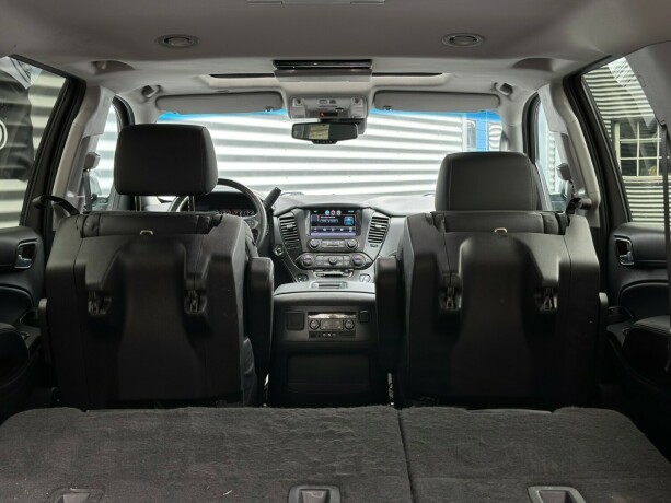 chevrolet-suburban-bensin-2016-big-76