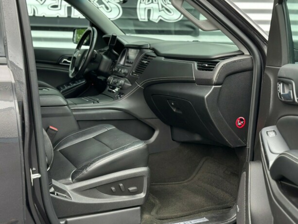 chevrolet-suburban-bensin-2016-big-18