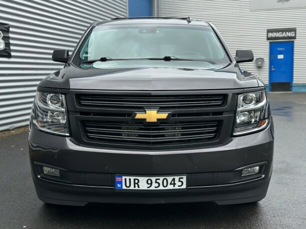 chevrolet-suburban-bensin-2016-big-5